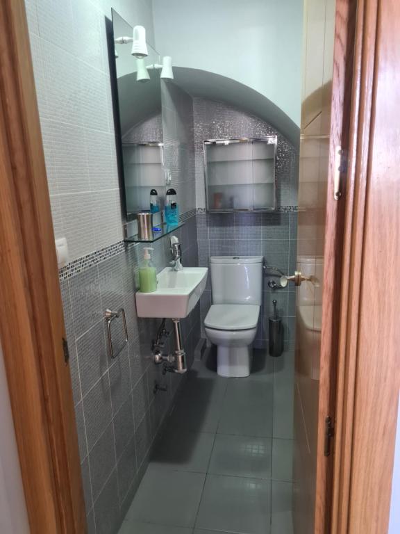 Łazienka w obiekcie Apartamento El Remo