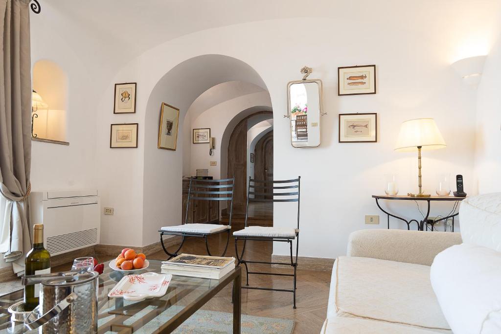 Villa Castello Apartments - 12