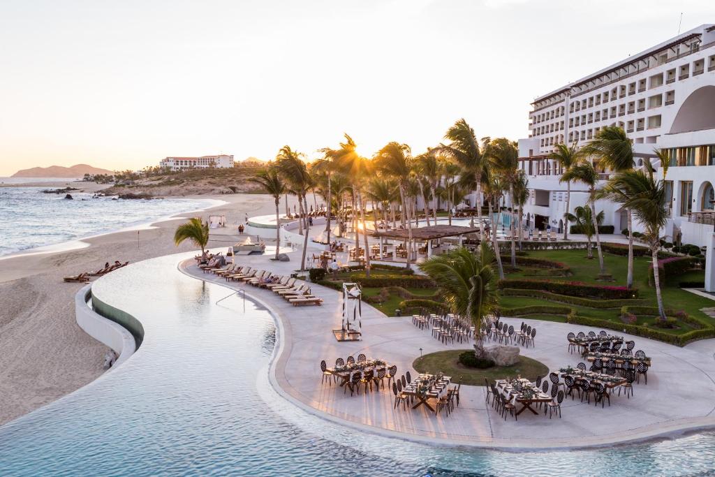 Best luxury hotels in Los Cabos 312647763