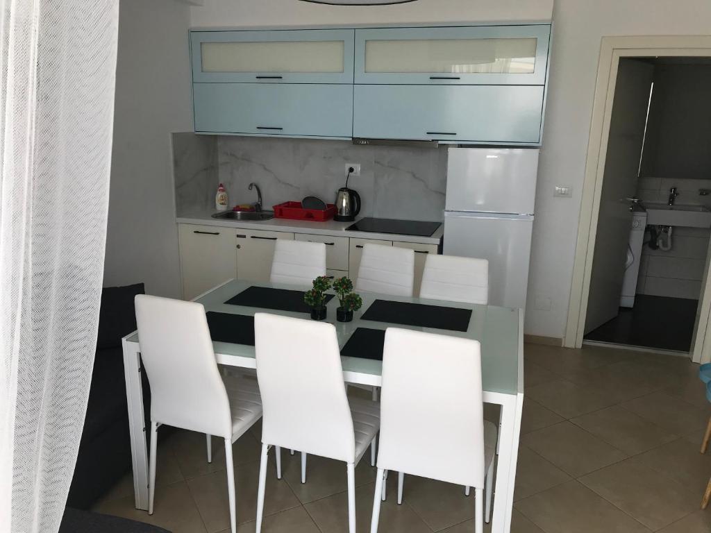 Apartments Albania - Image 10