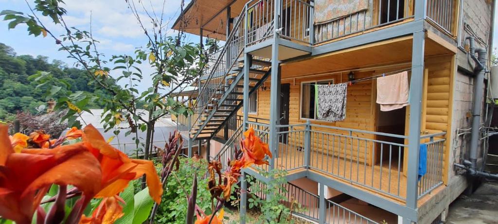 Balkón nebo terasa v ubytování Guest House Yana