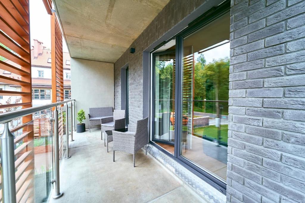 Balkón alebo terasa v ubytovaní LAGUNA Apartament Polanica Residence 17