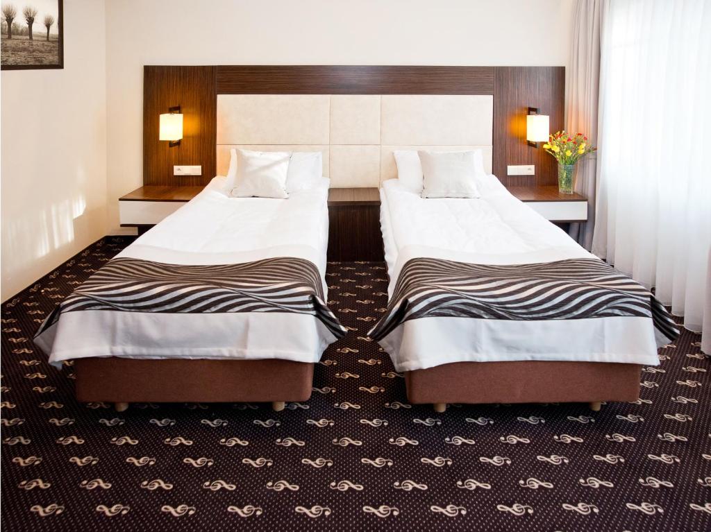 Hotel Fryderyk - Habitación De Prestigio