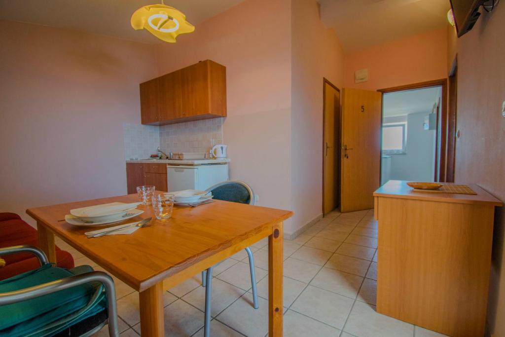 Cucina o angolo cottura di Apartments Stef in Kosljun island Pag