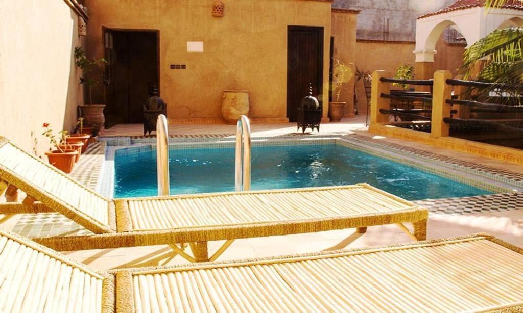 Piscina di Riad Benyara o nelle vicinanze