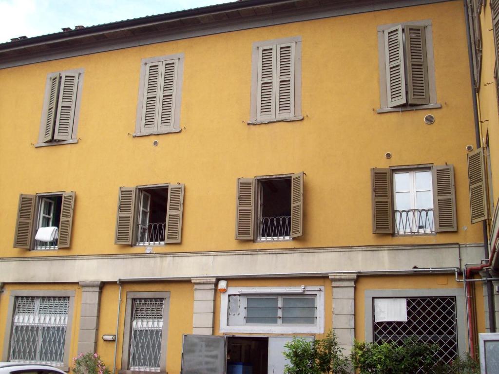 The building in which a panziókat is located