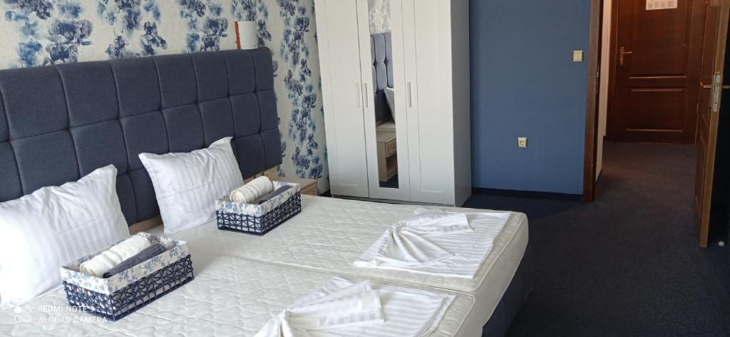 Postel nebo postele na pokoji v ubytování GRENADA 22B Private Apartment SUNNY BEACH