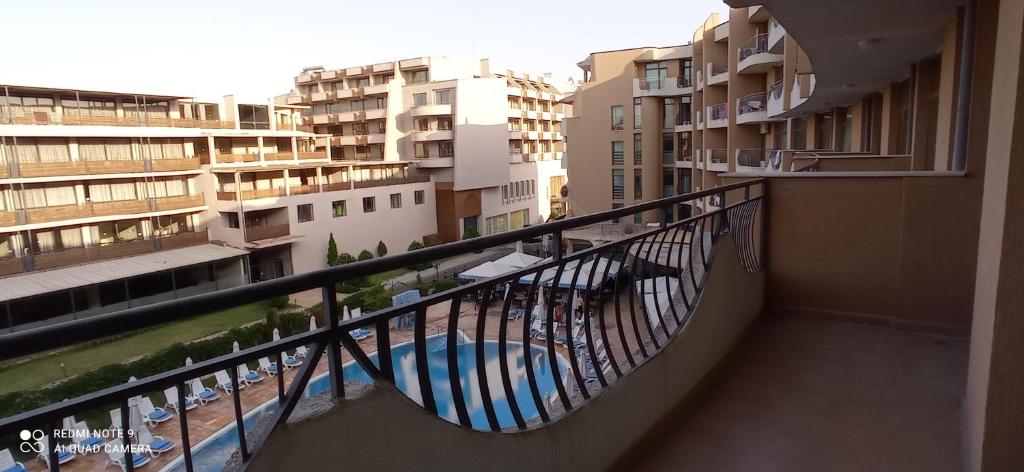 Bazén v ubytování GRENADA 22B Private Apartment SUNNY BEACH nebo v jeho okolí
