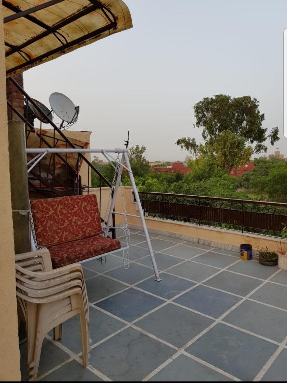 Family 3bhk Home stay! - Studio With Terrace