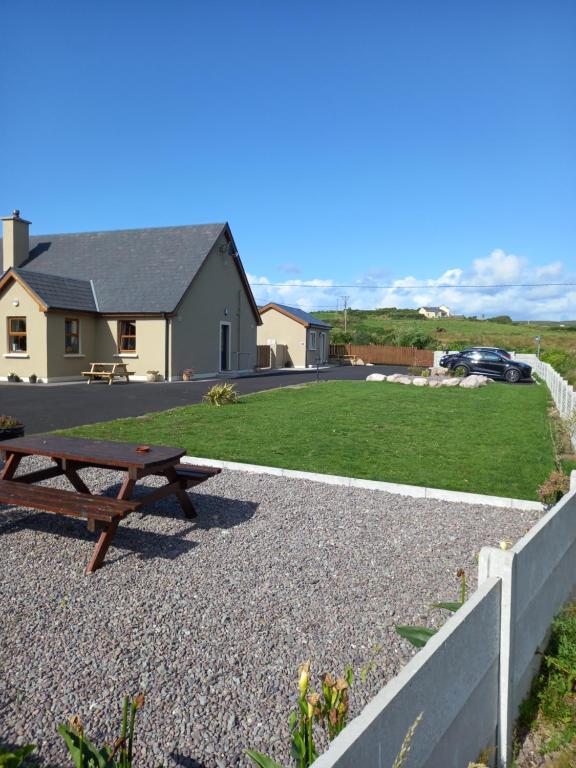 Imagen de la galería de Country Cottage Apartment Valentia Island Kerry, en Isla de Valentia