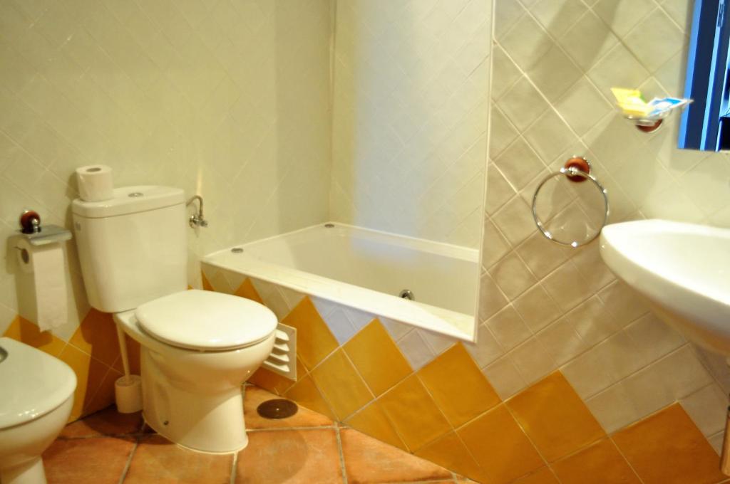 Un baño de La Mina Rural Casas con encanto