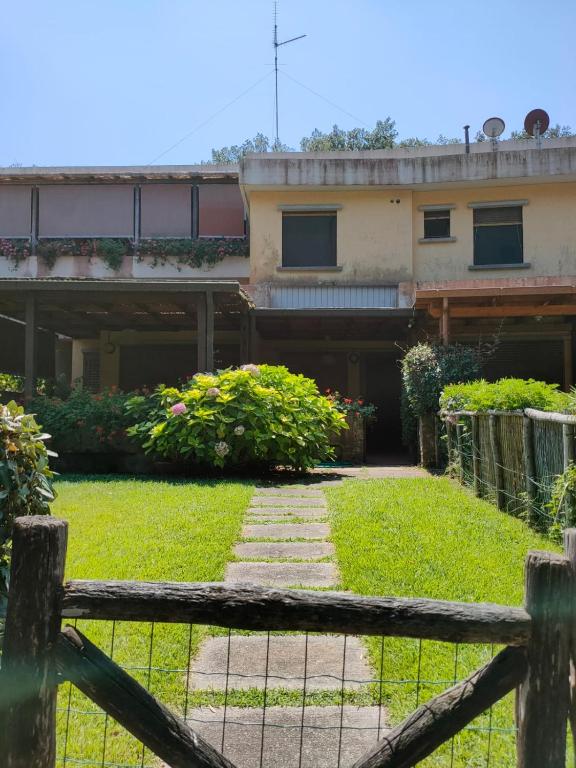 A garden outside Casa sul Mare - Punta Ala