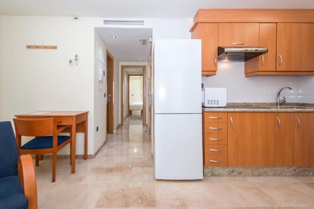 Kuchyňa alebo kuchynka v ubytovaní Viveros Apartments