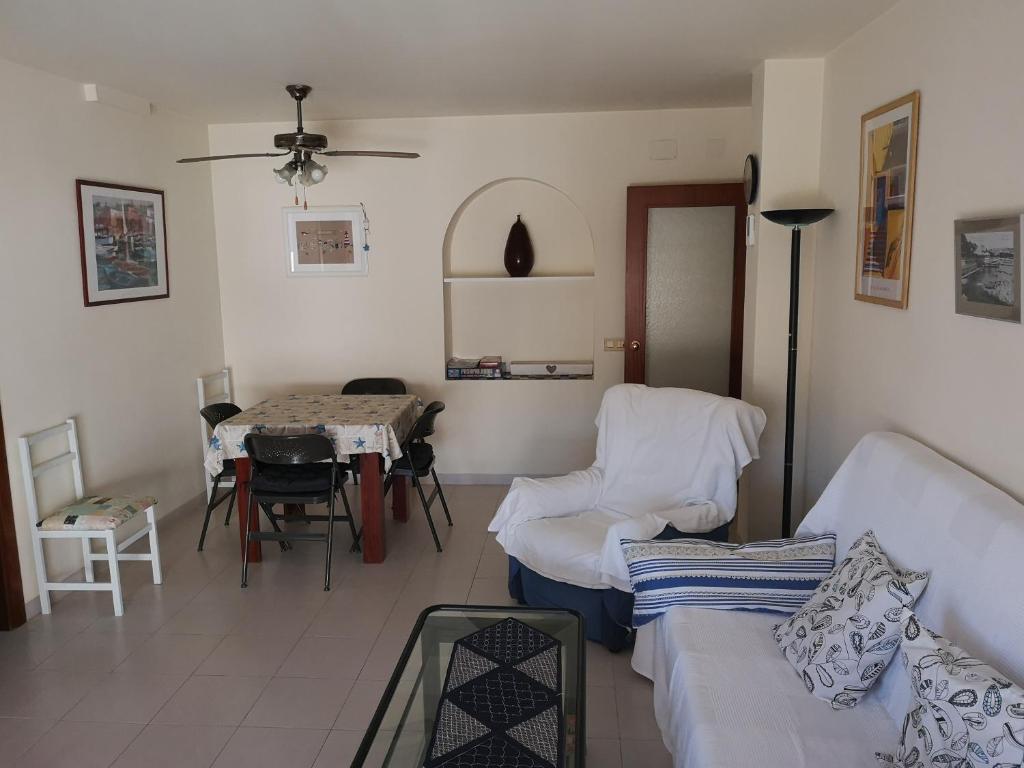Apartamento Lotus, lloguer30, piscina y parquing, Sant Feliu ...