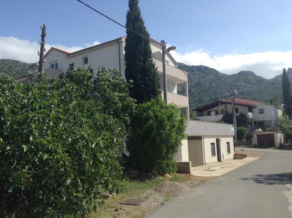 Nespecifikovaný výhled na hory nebo výhled na hory při pohledu z apartmánu