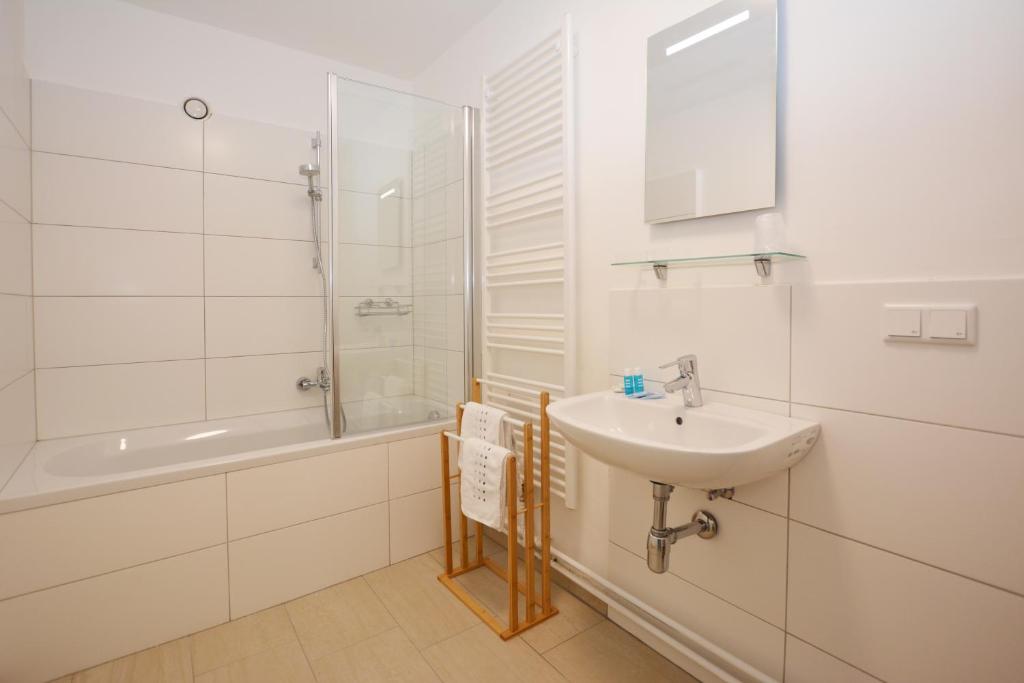 Koupelna v ubytování Alpenblick - modernes und großzügiges Apartment