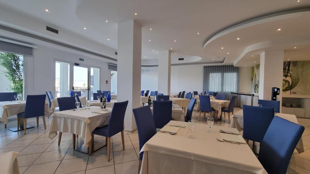 Εστιατόριο ή άλλο μέρος για φαγητό στο Edison Hotel Seaview & SPA