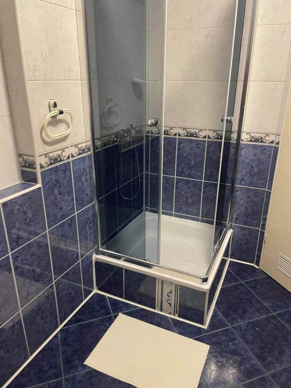Przystanek Gubałówka -Guest House Zakopane - Driepersoonskamer Met Eigen Externe Badkamer