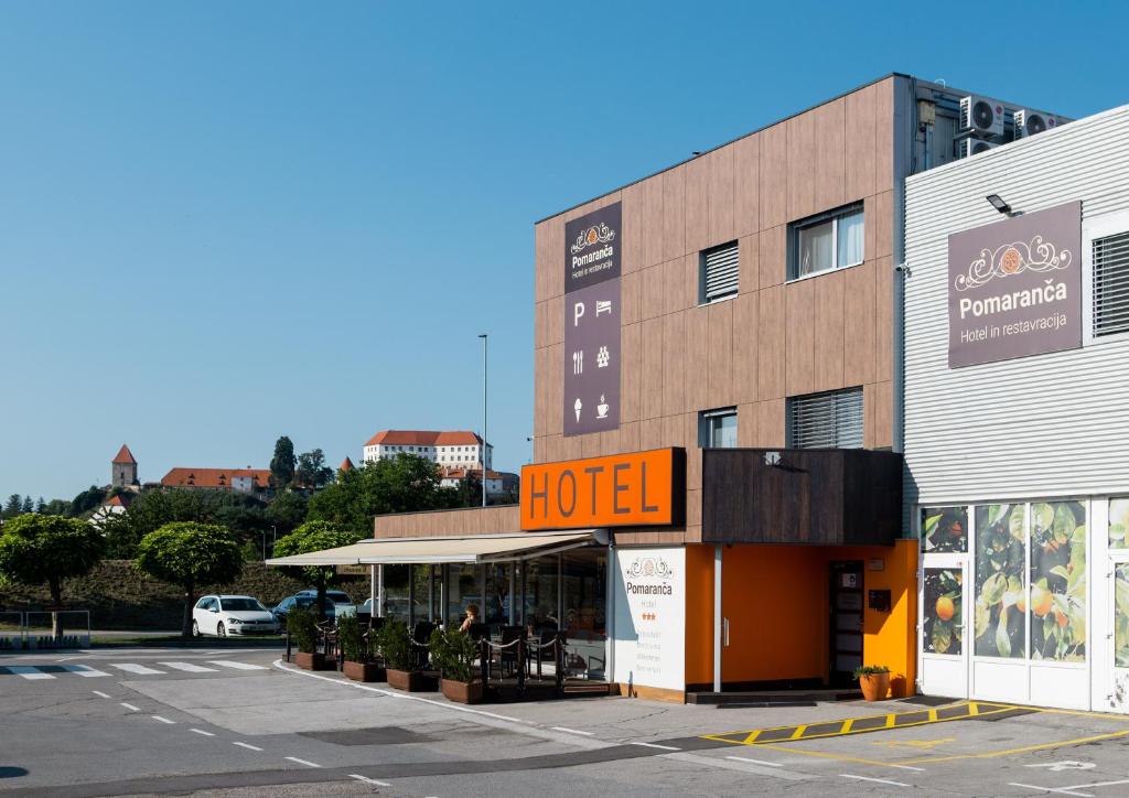 Hoone, kus hotell asub