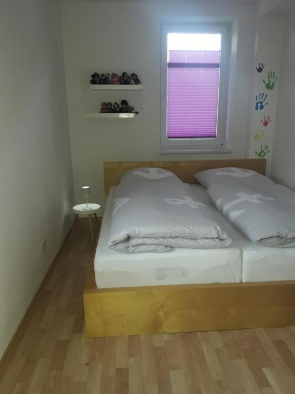 Fewo Zur Alten Schule - Two-Bedroom Apartment