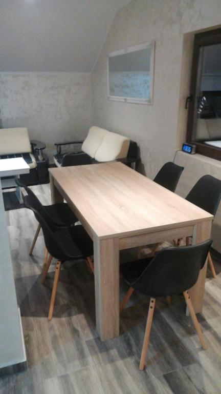 Fotografija u galeriji objekta Apartmani Nevena Divčibare na Divčibaru