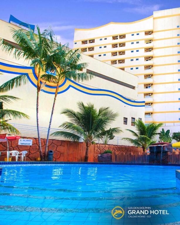 A piscina localizada em GOLDEN DOLPHIN Resort - Grand & Express - Caldas Novas - COM TV A CABO - Aguas Termais ou nos arredores