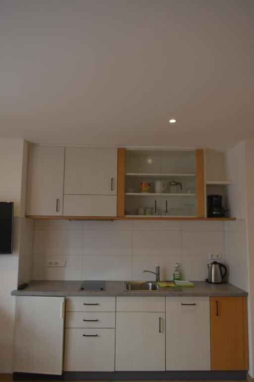 Kuchnia lub aneks kuchenny w obiekcie Haus Talblick "Wallbug" Ferienwohnung 1