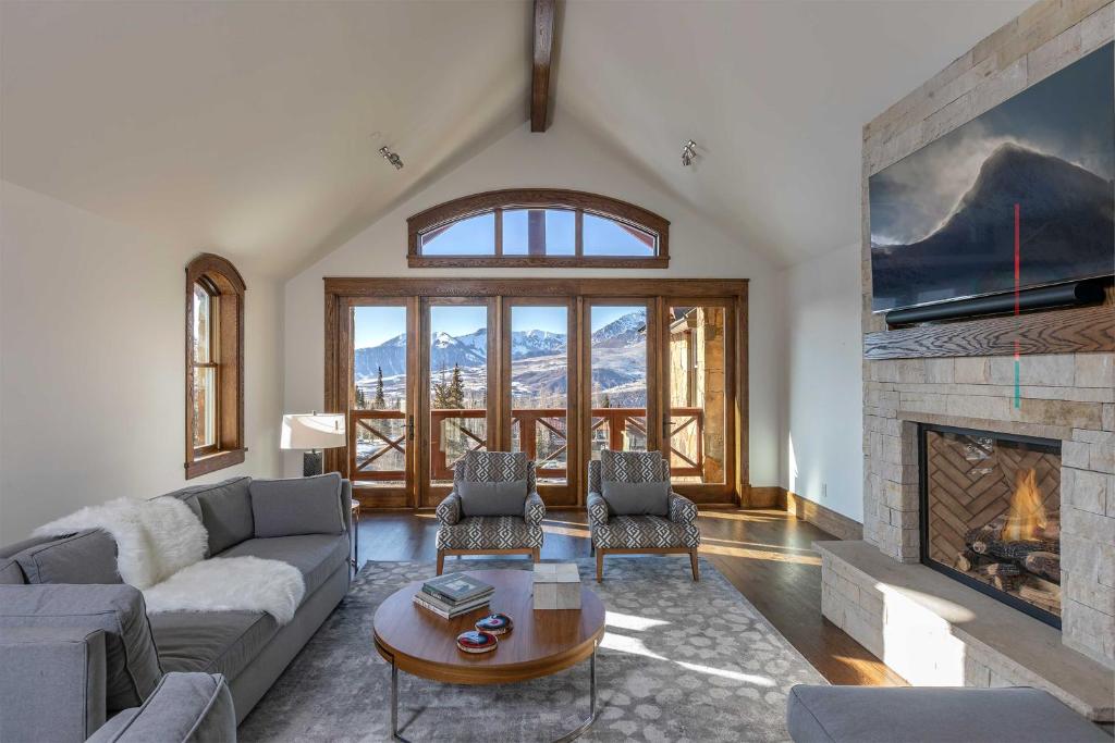 Luxurious Ski-In/Ski-Out Telluride Penthouse!, Telluride (updated ...