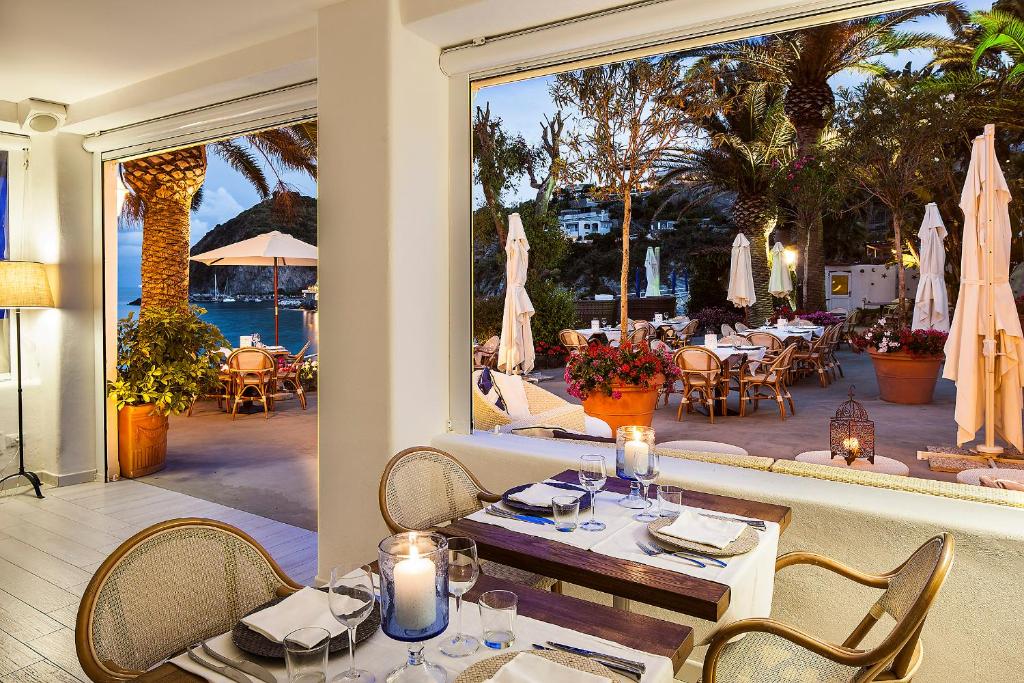 Restauracja lub miejsce do jedzenia w obiekcie Apollon Club & Thermal Spa