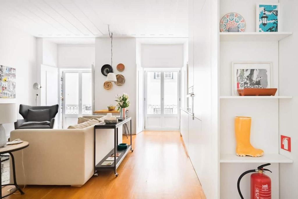 Gallery image of Charming & Modern Flat close to Time Out Market in Lisbon