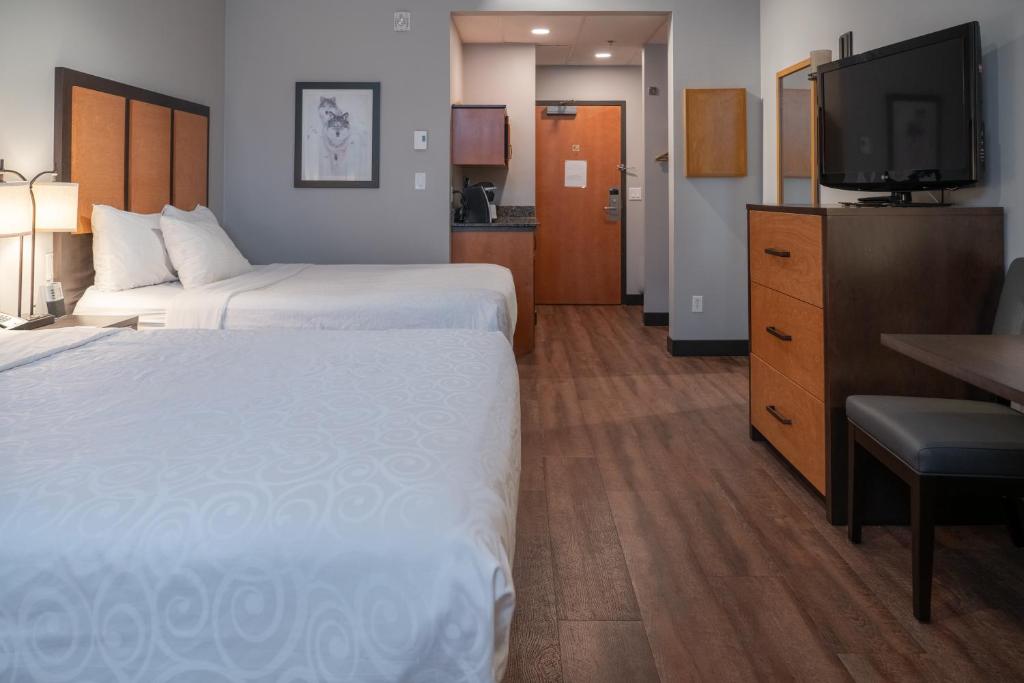 Pocaterra Inn & Waterslide - Resim 20