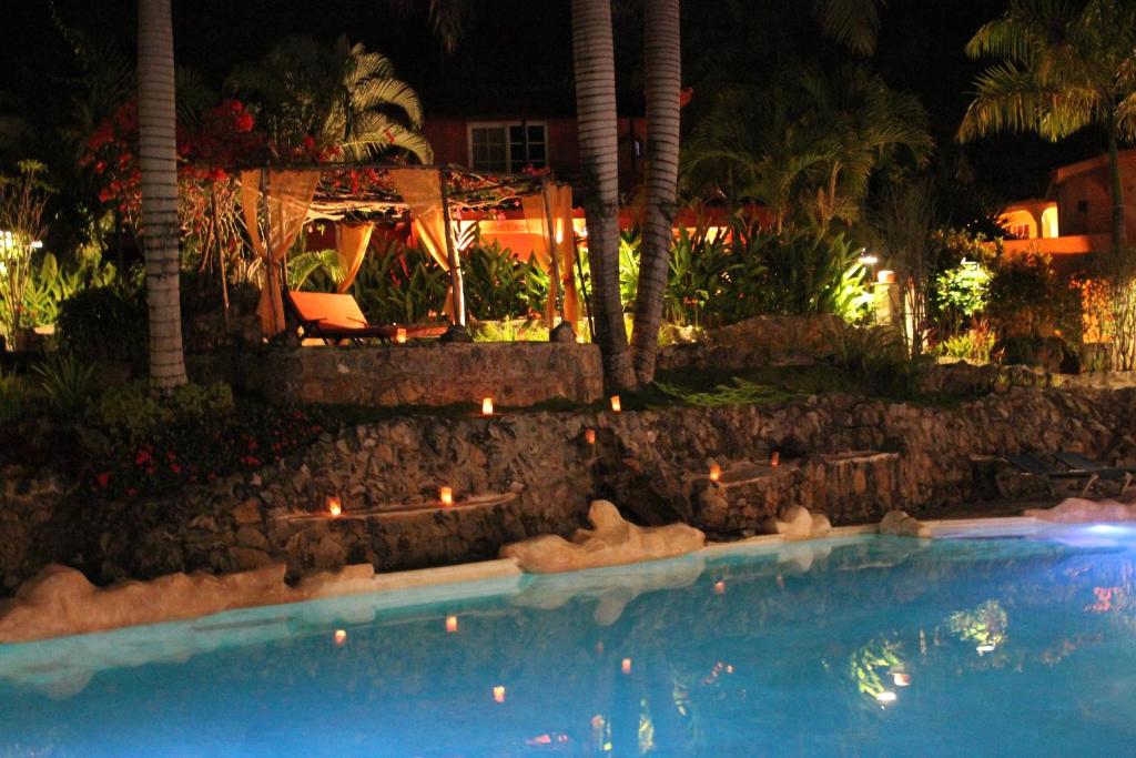 La alberca dentro o cerca de Hotel - Residencial Madrugada