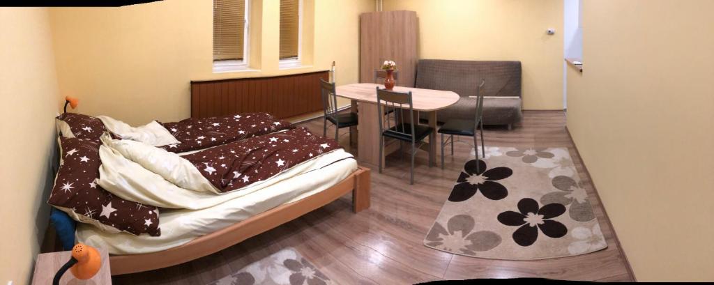 Postel nebo postele na pokoji v ubytování Relax Bogács