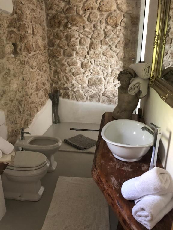 Koupelna v ubytování Masseria Barone Gambadoro