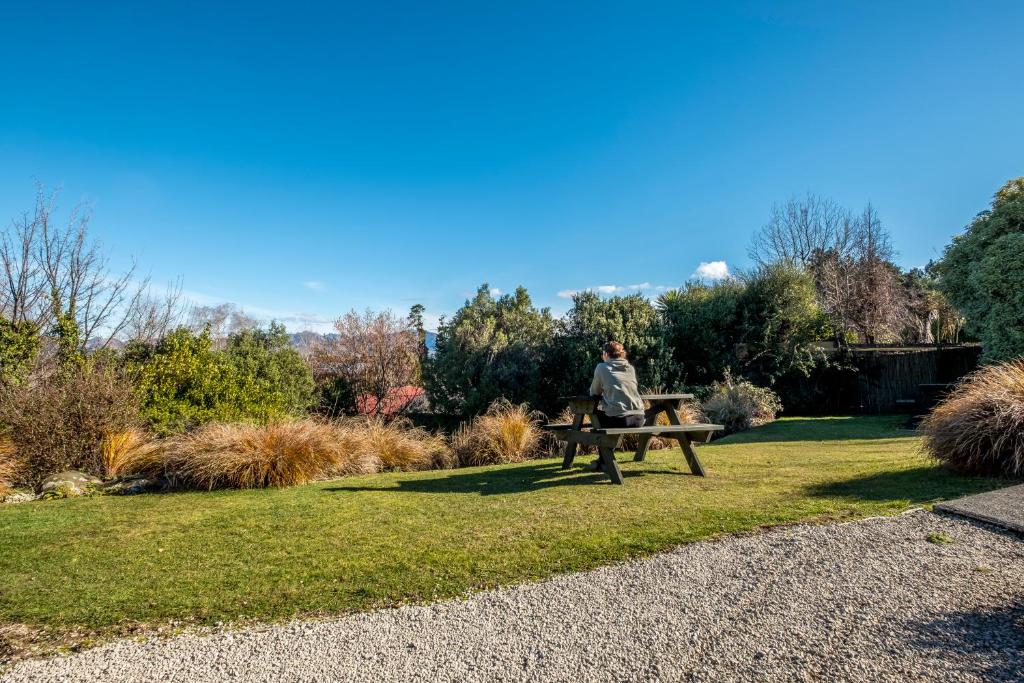 Alpine Garden Motel - Resim 15