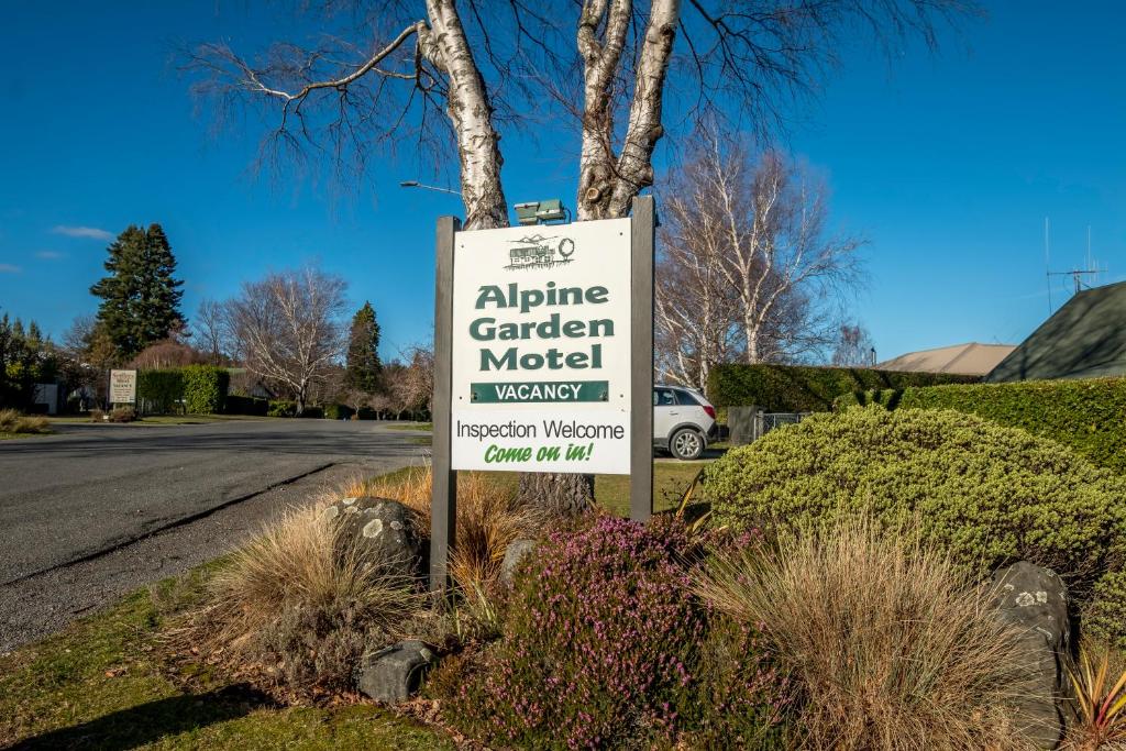 Alpine Garden Motel - Resim 9