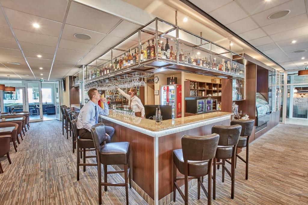 Lounge nebo bar v ubytování Hotel Senec Aqua Resort - Family friendly
