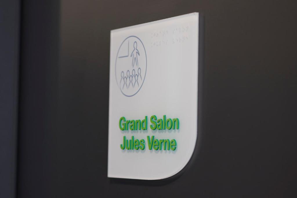 Campanile Nantes Centre - Saint Jacques - Resim 30