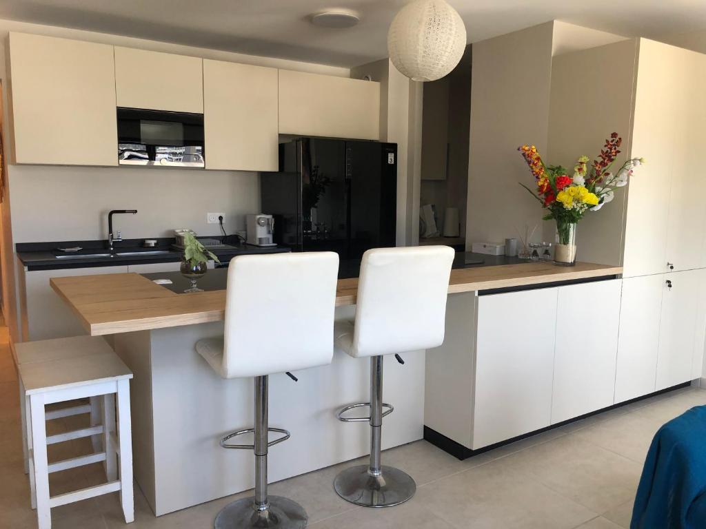 Standing Residence Tevai - Two-Bedroom Apartment