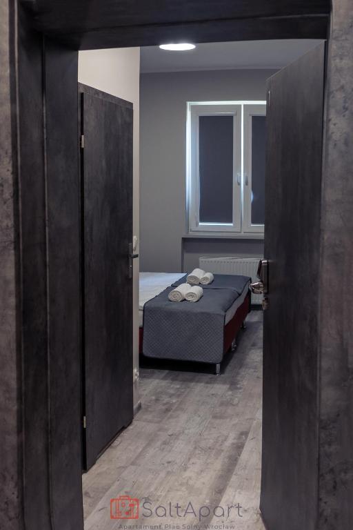 SaltApart Apartament Plac Solny Wrocław - Double Room With Private Bathroom