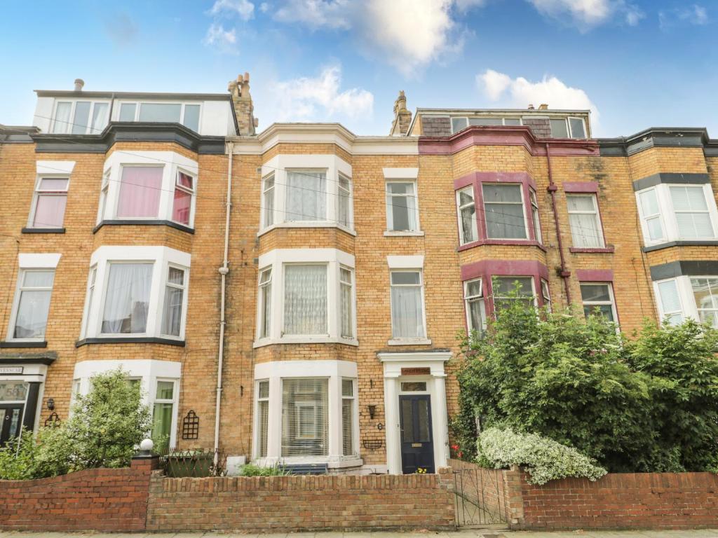 Budova, kde se prázdninový dům nachází