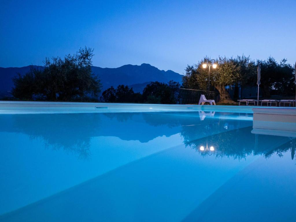 Basen w obiekcie agriturismo borgo del ginepro lub w pobliżu