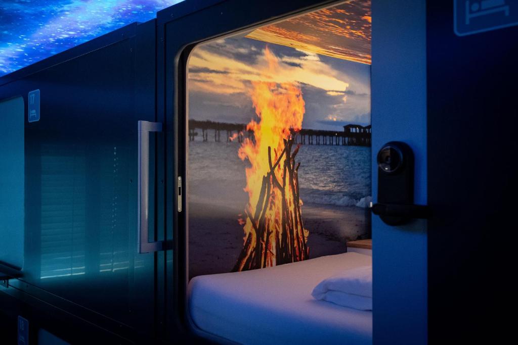 Capsule Hotel - Lucerne TheLAB - Resim 13