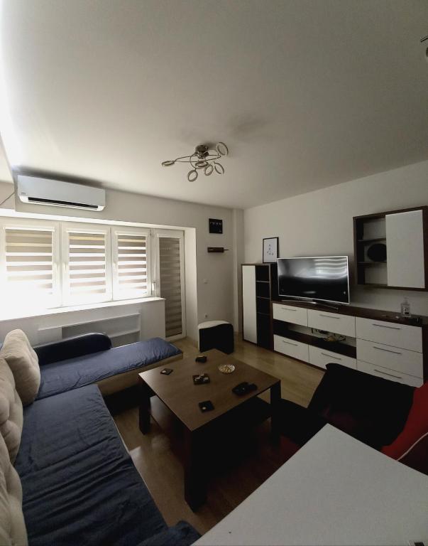 Skopje Contemporary Apartment - One-Bedroom Apartment