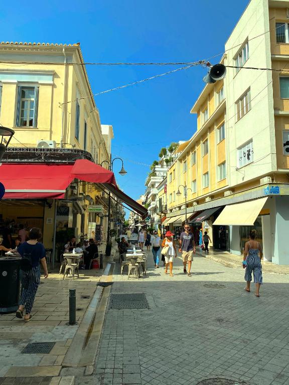 Hostia v ubytovaní Happy Place! Big, Bright & Central - Ideal for families and groups of friends