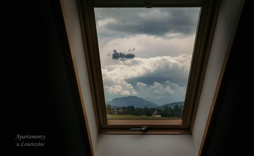 Výhľad na hory alebo výhľad na hory priamo z apartmánu