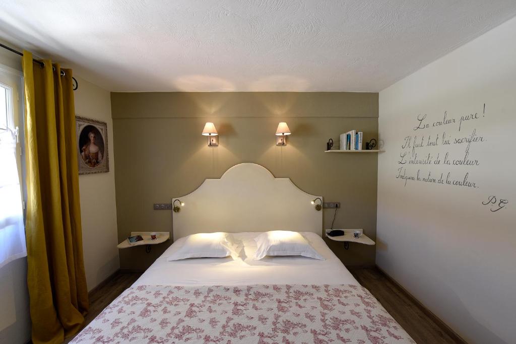 Postel nebo postele na pokoji v ubytování The Originals Boutique, Hôtel du Parc, Cavaillon