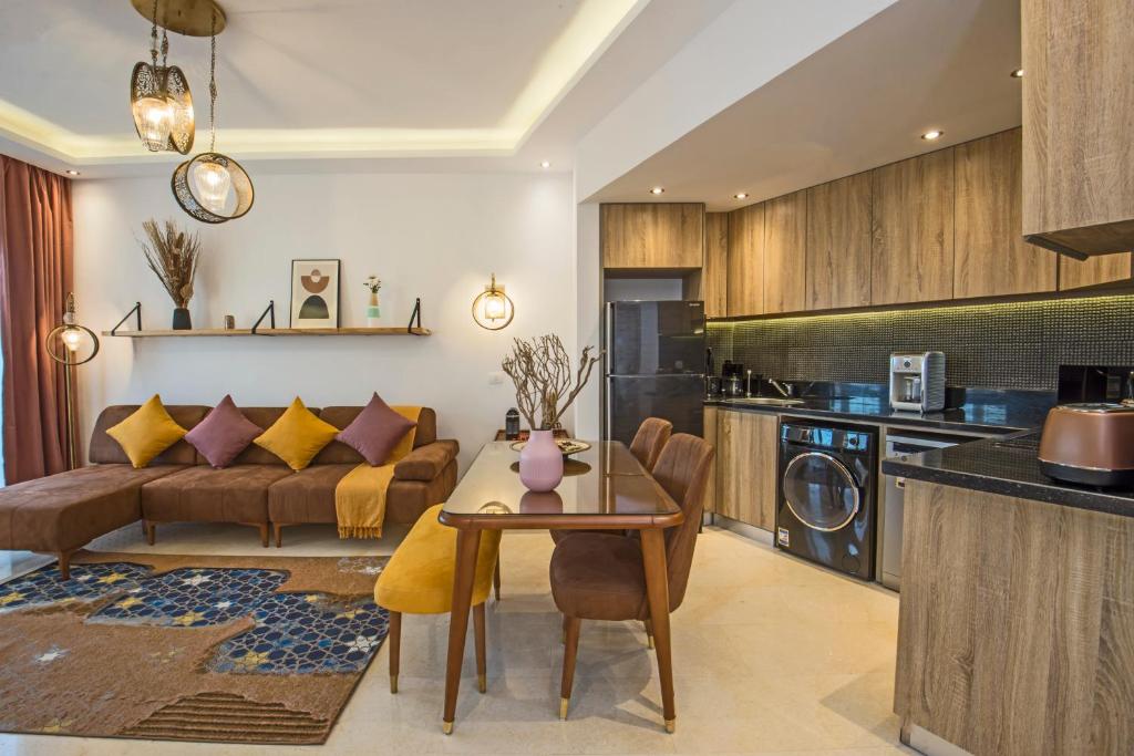 Кухня или мини-кухня в OSKENA Azzurra Sahl Hasheesh Hurghada

