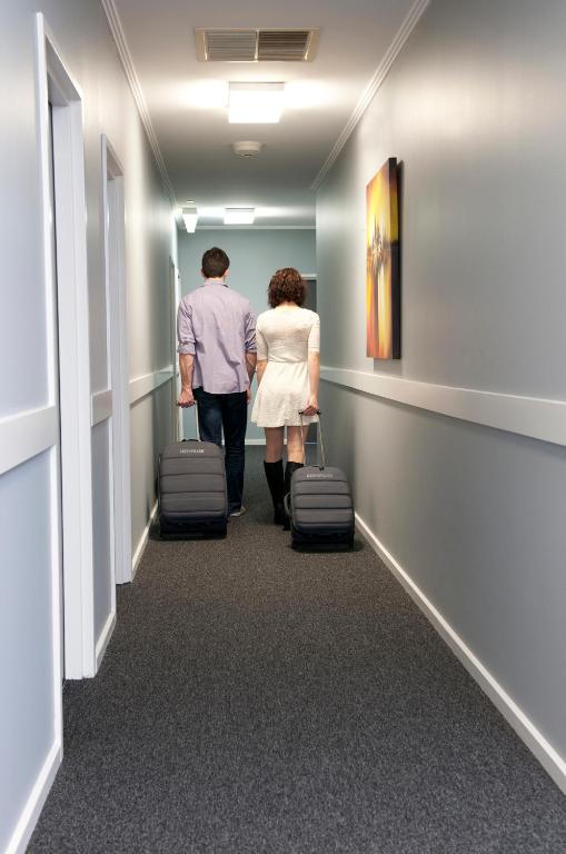 Adelaide Riviera Hotel - Resim 25