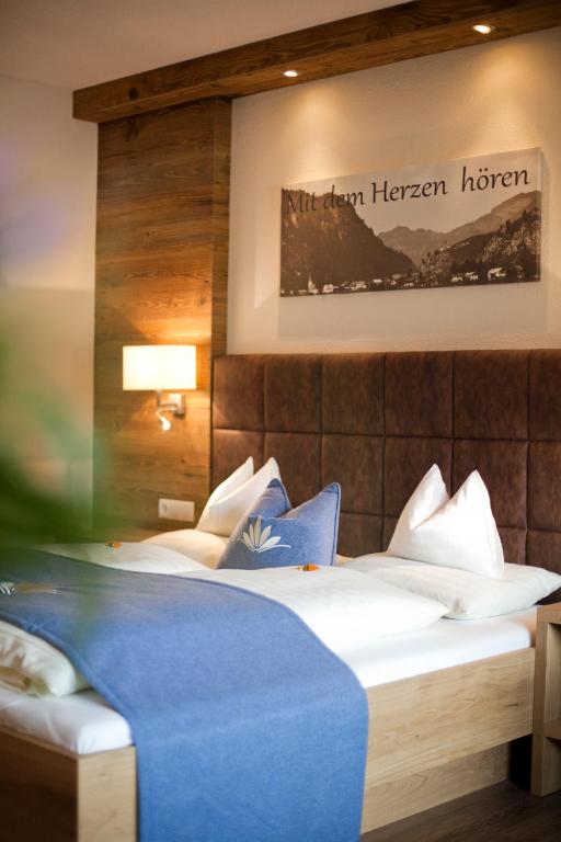 Postel nebo postele na pokoji v ubytování Seehotel Brunner